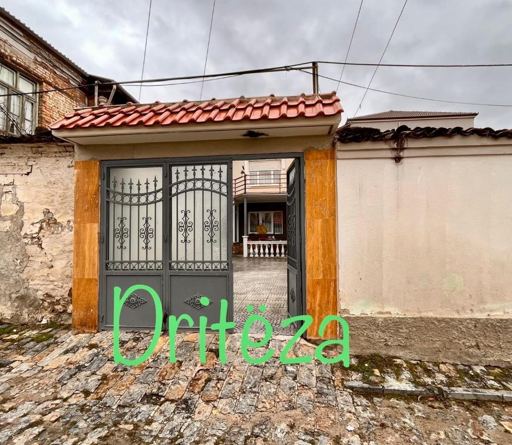 Driteza Hotel Korce Exterior photo